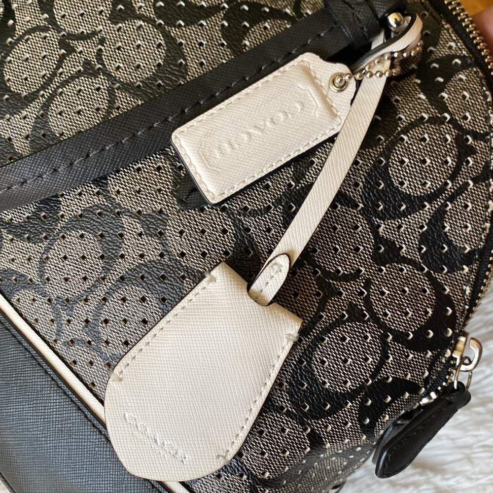 New Authentic Peyton Perforated Monogram Luxury B… - image 8